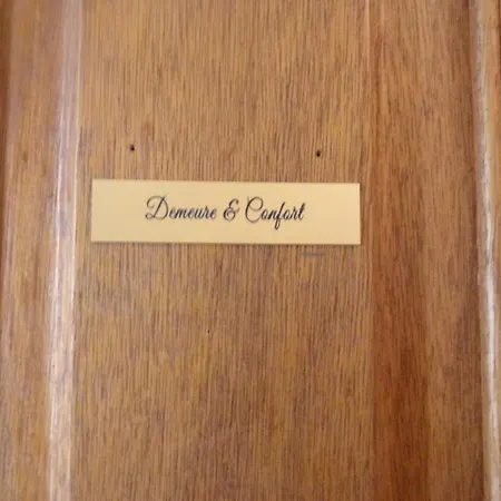 Apartment Demeure & Confort By Les Demeures De Rachel Nîmes