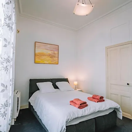 Demeure & Confort Apartment *